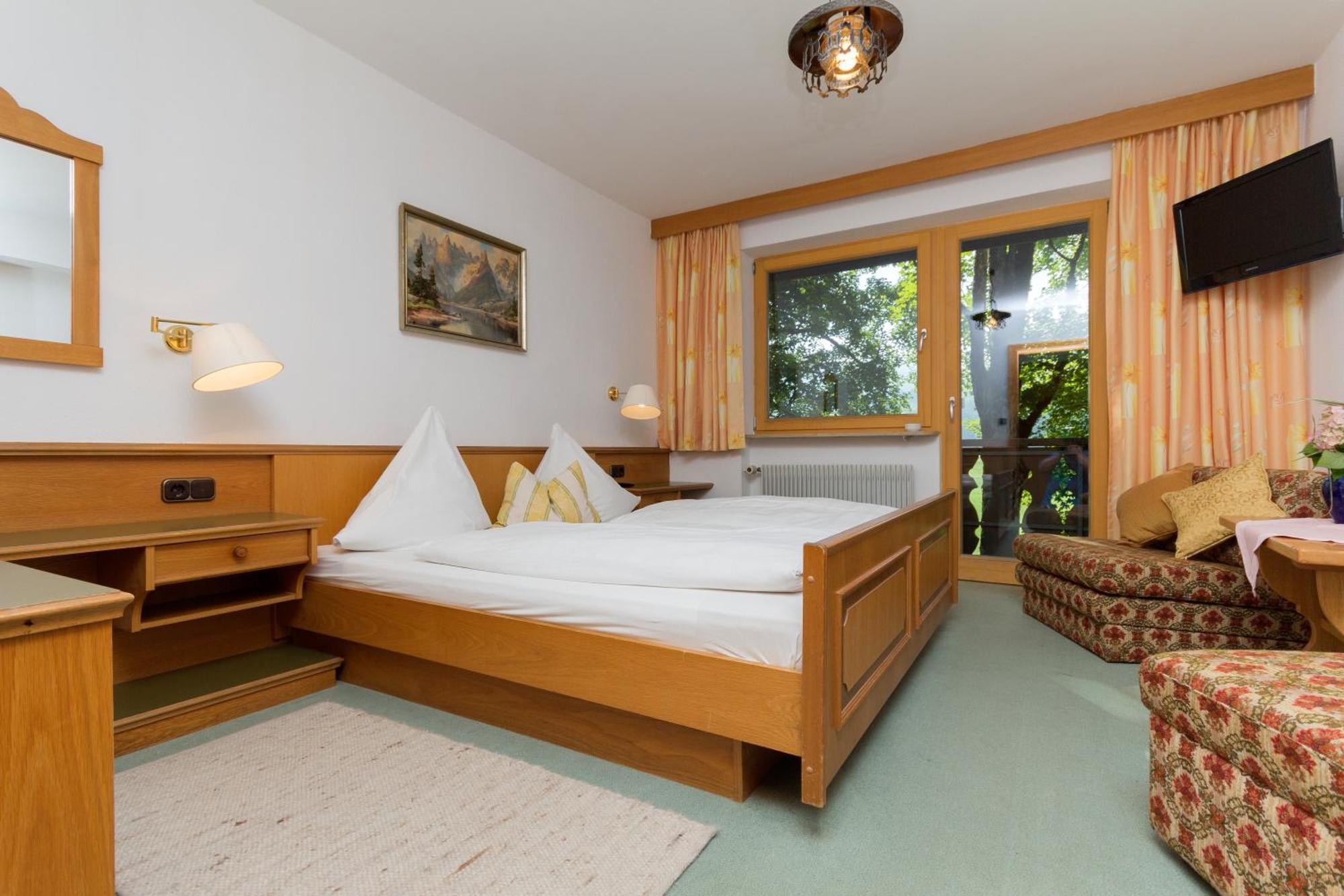 Landhotel Die Waldschaenke 코헬 외부 사진